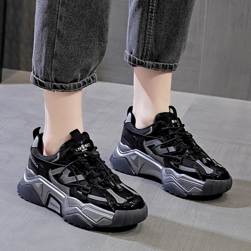 Women's 2021 autumn and winter new thick-soled increased luminous mesh sports casual shoes women's plus velvet to keep warm